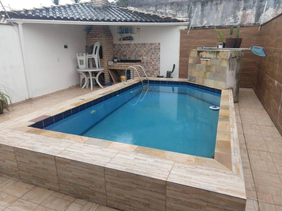 Casa Em Itanhaem Com 2 Quartos Garagem P 2 Carros, Churrasqueira, Piscina 200 M Da Praia Zewnętrze zdjęcie